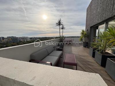 Appartement - 111 m² - 4 pièces