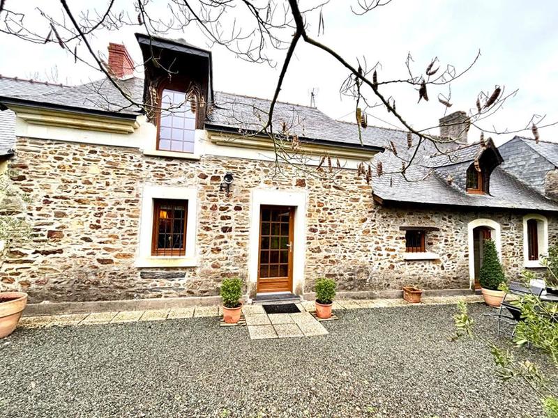 Maison - 175 m² - 6 pièces