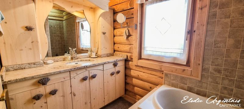 Châlet - 165 m² - 9 pièces