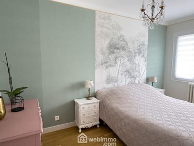 Maison - 100 m² - 6 pièces