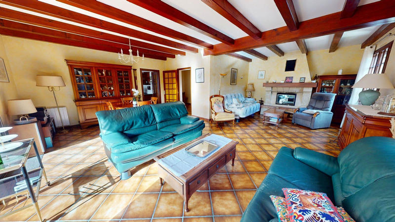 Maison - 122 m² - 4 pièces