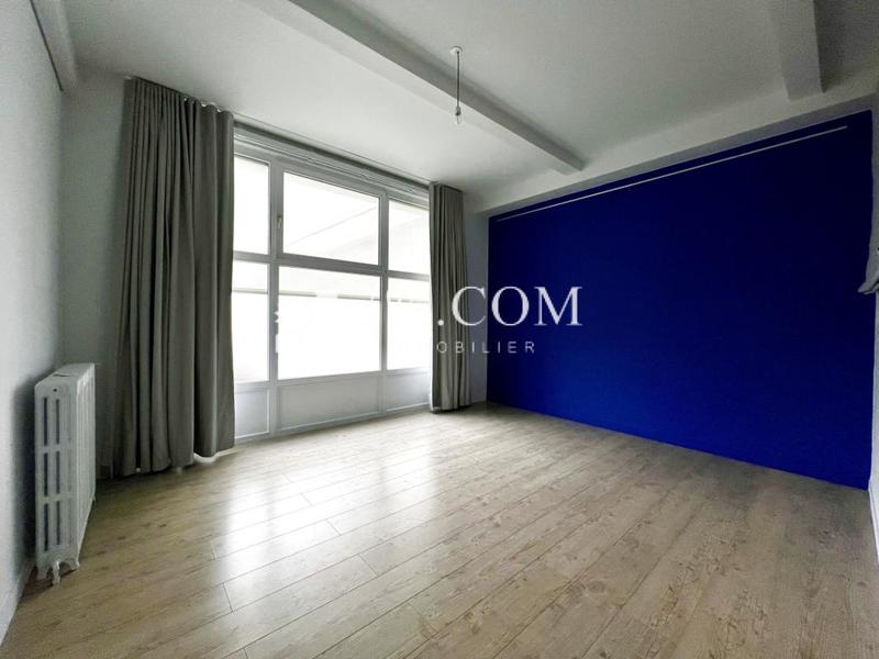 Loft - 202 m² - 6 pièces