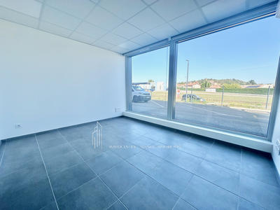 Bureau - 92 m²