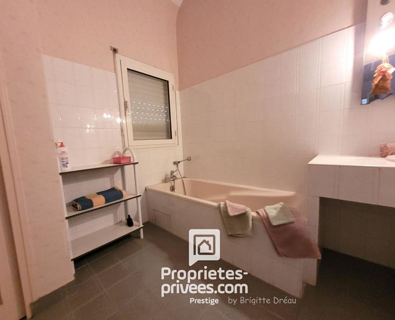 Maison - 183 m² - 6 pièces