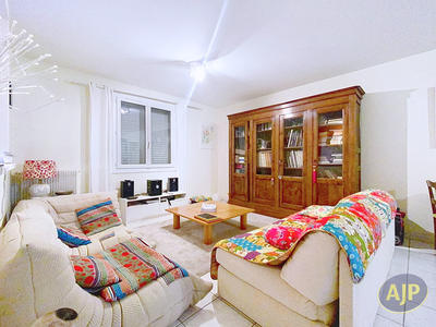 Maison - 106 m² - 6 pièces