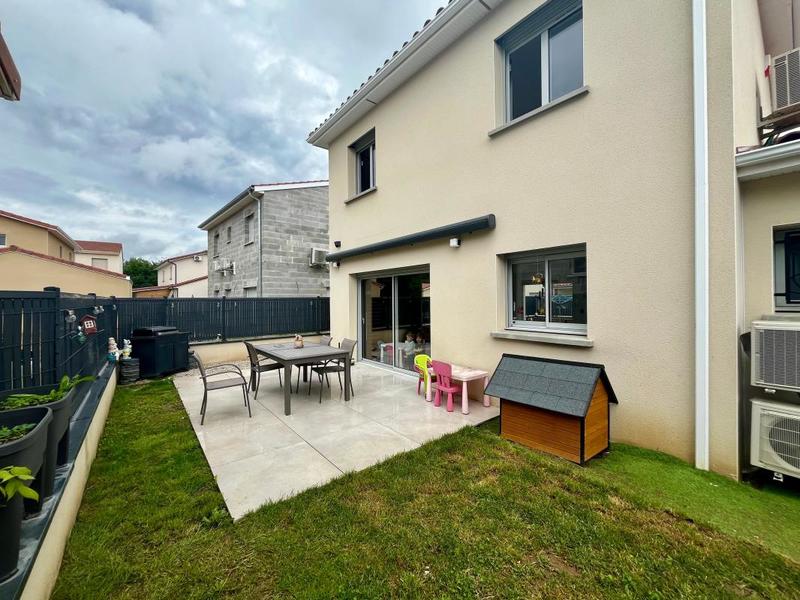 Maison - 92 m² - 4 pièces
