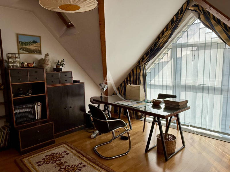 Appartement - 165 m² - 5 pièces