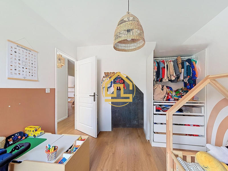 Maison - 151 m² - 4 pièces