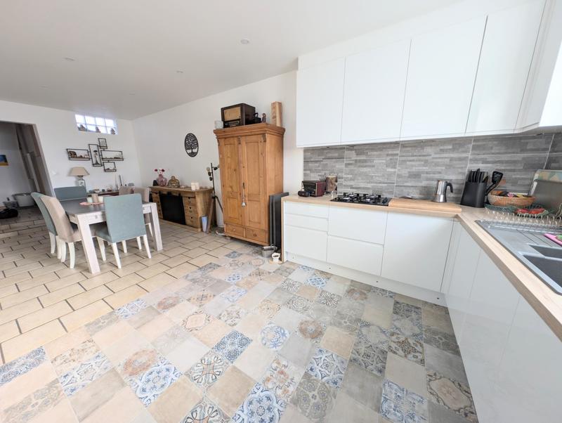 Maison - 100 m² - 5 pièces