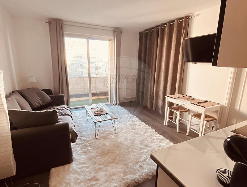 Studio - 27 m² - 1 pièce