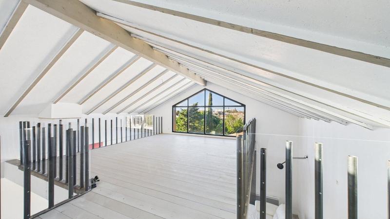 Appartement - 202 m² - 6 pièces