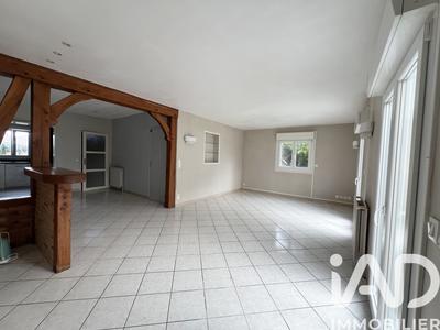 Maison - 97 m² - 5 pièces