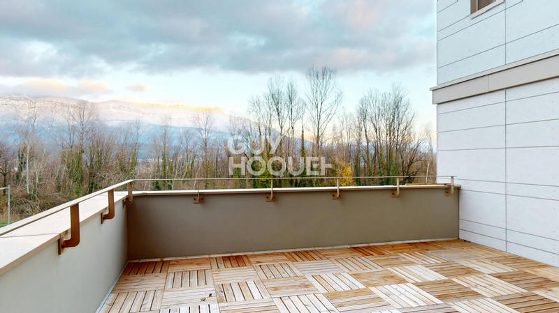 Appartement - 93 m² - 4 pièces