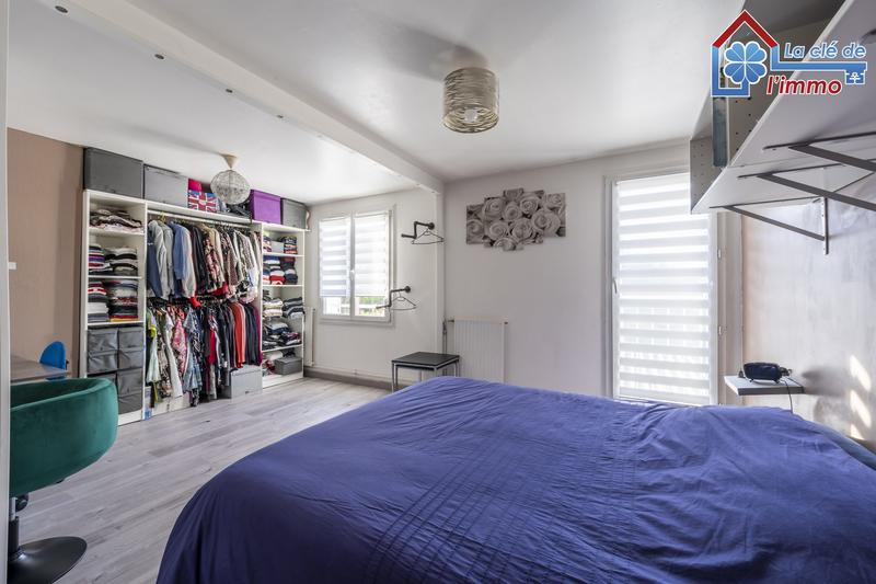 Maison traditionnelle - 92 m² - 5 pièces