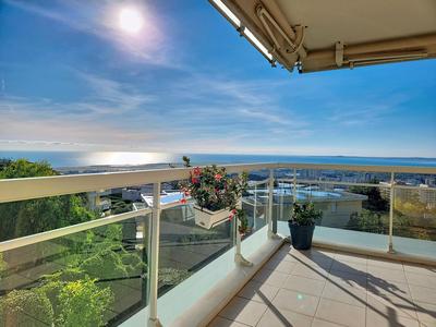 Appartement - 103 m² - 4 pièces