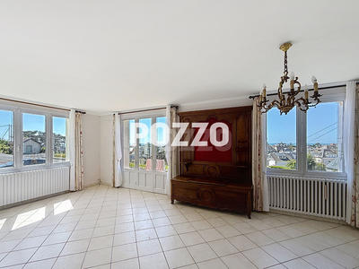 Maison - 120 m² - 6 pièces