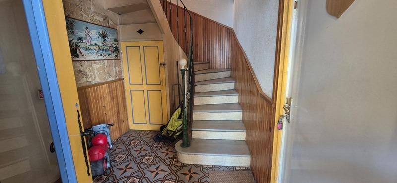 Immeuble - 122 m² - 7 pièces