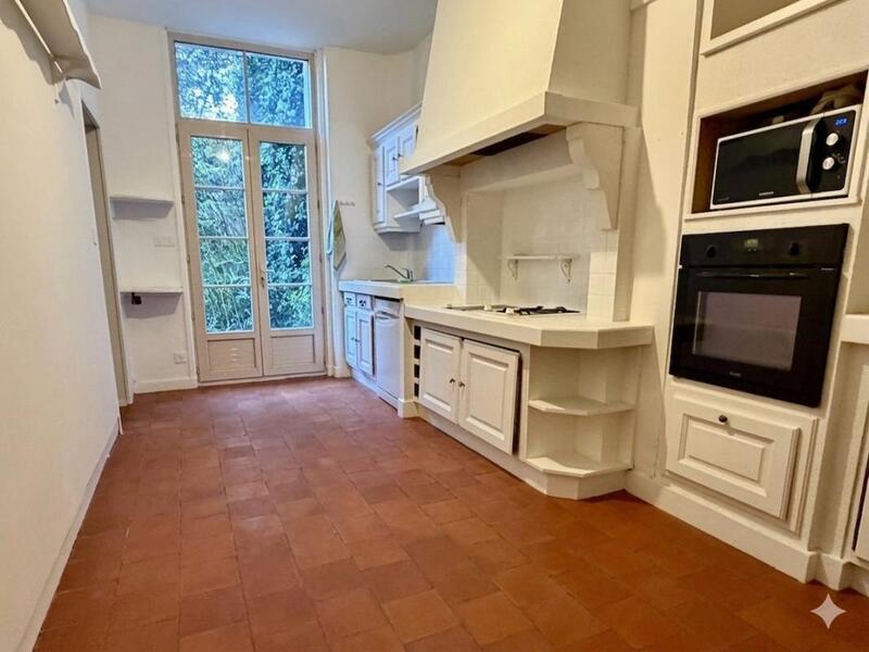 Demeure - 300 m² - 10 pièces