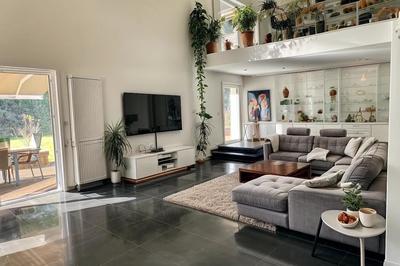 Villa - 352 m² - 13 pièces