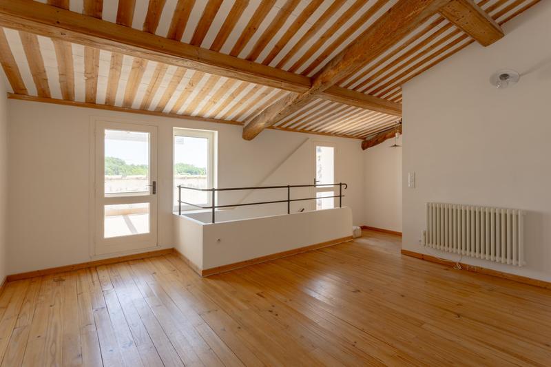 Maison - 205 m² - 7 pièces