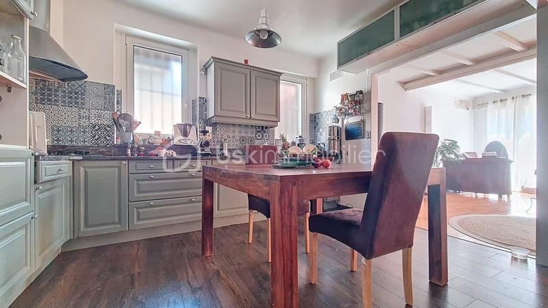 Maison - 120 m² - 7 pièces