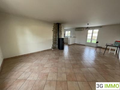 Maison - 90 m² - 4 pièces