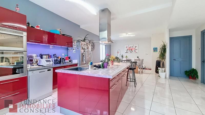 Maison - 136 m² - 6 pièces