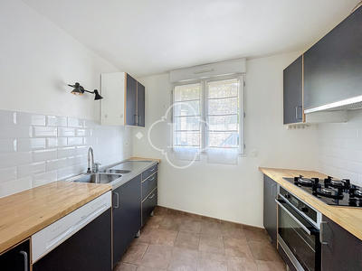 Maison - 76 m² - 4 pièces