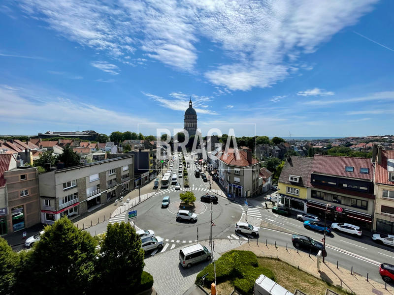 Appartement - 105 m² - 6 pièces