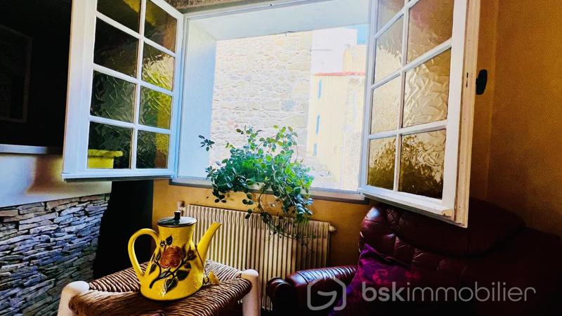 Maison en pierre - 185 m² - 12 pièces