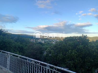 Maison - 140 m² - 4 pièces