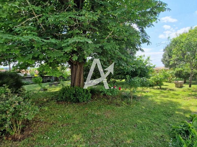 Longère - 500 m² - 11 pièces