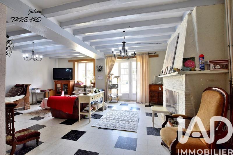 Maison - 212 m² - 6 pièces