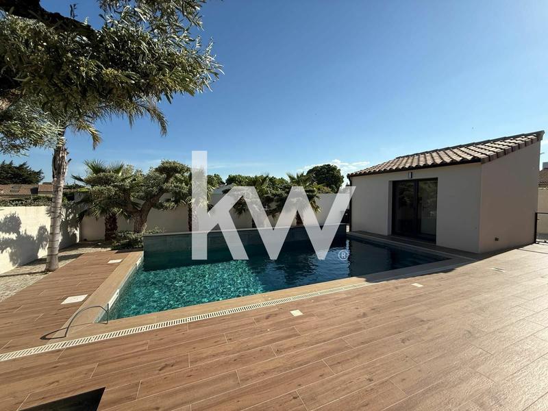 Maison contemporaine - 201 m² - 9 pièces