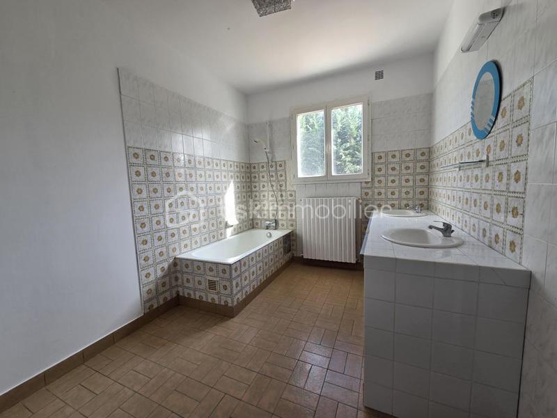 Maison - 77 m² - 5 pièces