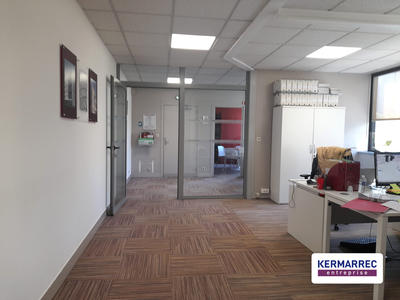 Bureau - 151 m²