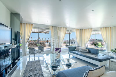 Appartement - 138 m² - 5 pièces