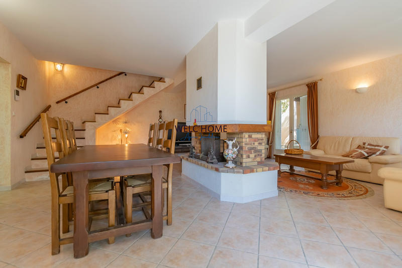 Bastide - 181 m² - 9 pièces