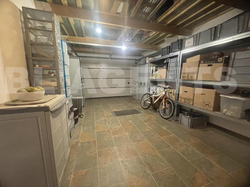 Maison traditionnelle - 178 m² - 6 pièces