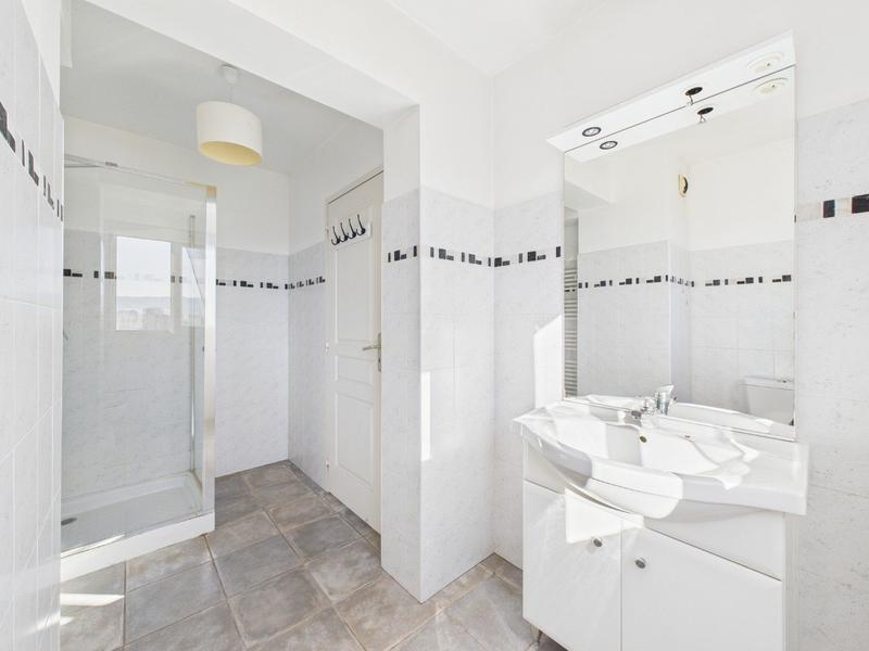 Appartement - 111 m² - 4 pièces