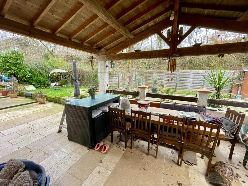 Maison - 143 m² - 7 pièces