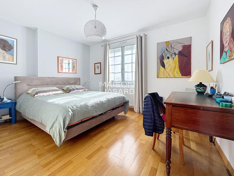 Villa - 187 m² - 6 pièces