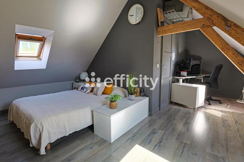 Maison - 229 m² - 9 pièces