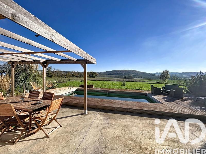 Maison - 111 m² - 5 pièces