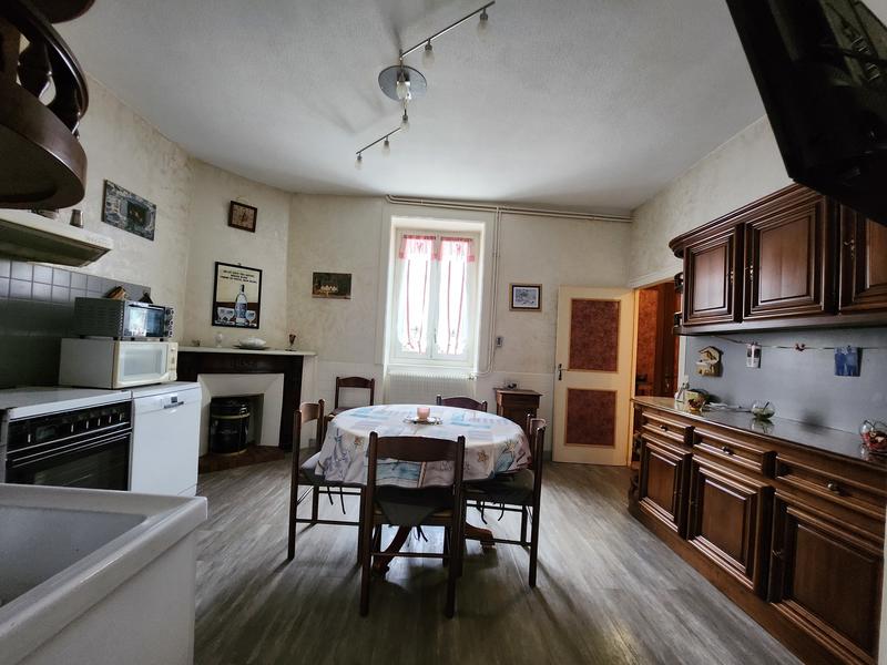 Maison ancienne - 194 m² - 9 pièces