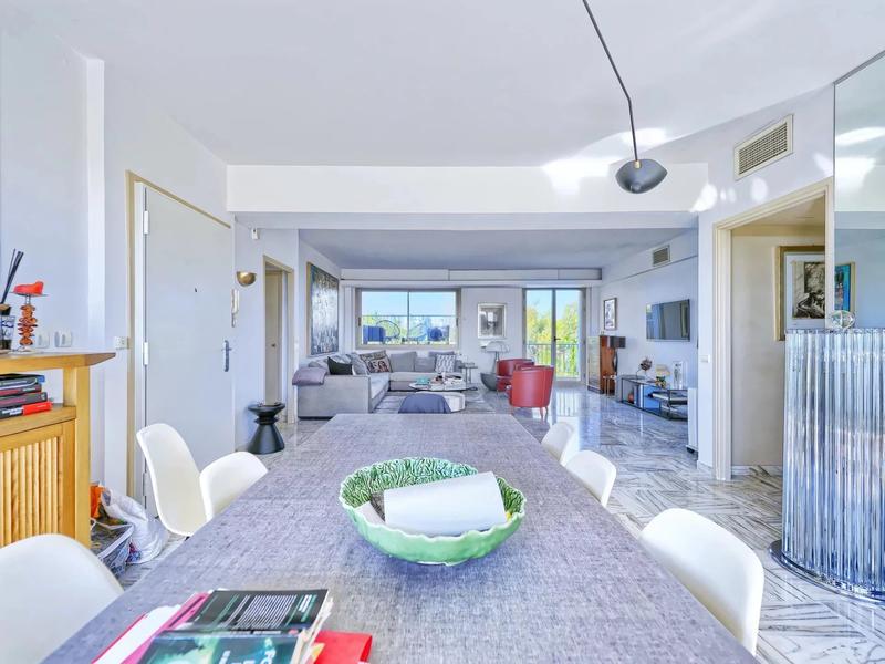 Appartement - 138 m² - 4 pièces