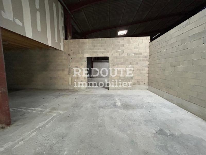 Entrepôt - 1 280 m²