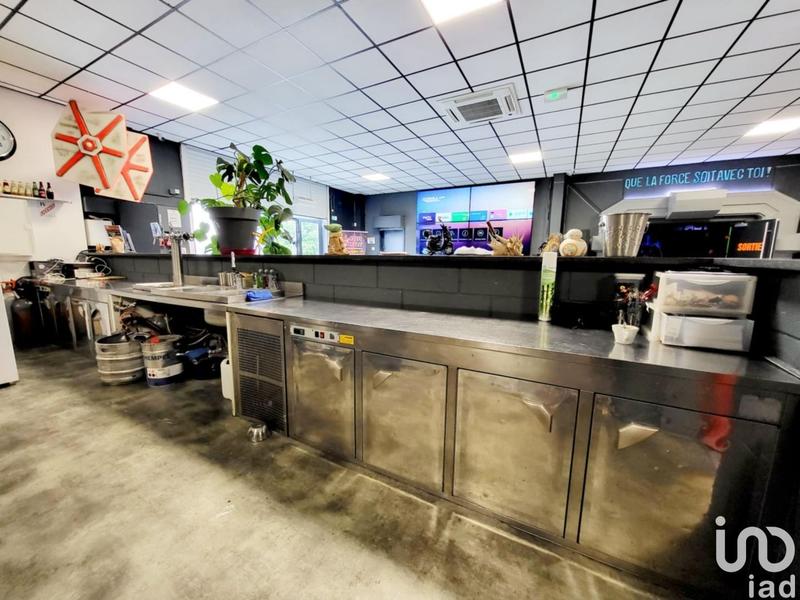 Local commercial - 1 200 m²