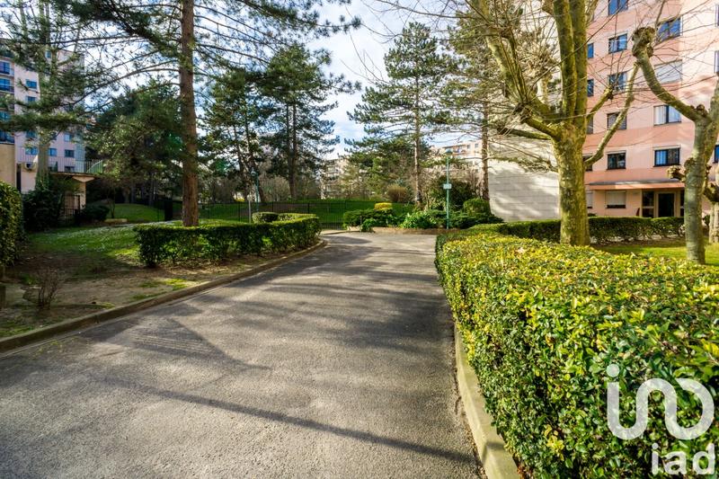 Appartement - 98 m² - 5 pièces