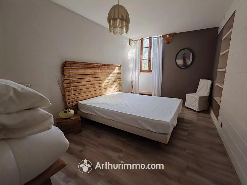 Maison - 407 m² - 7 pièces